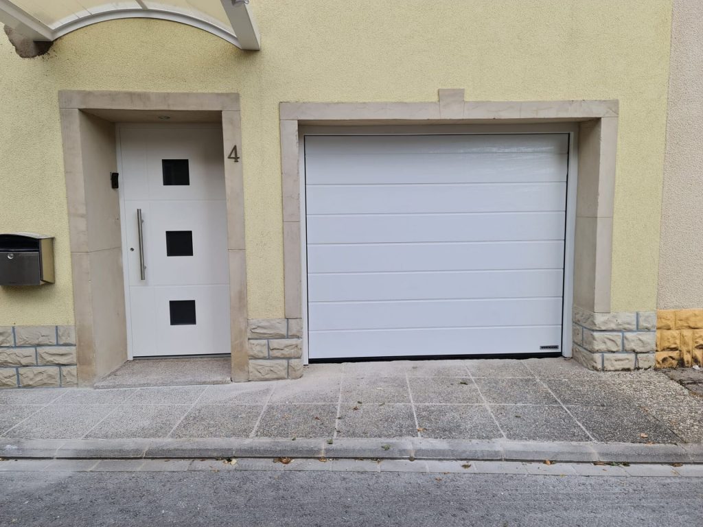 Réalisation porte de garage – Fermé-Lux Luxembourg